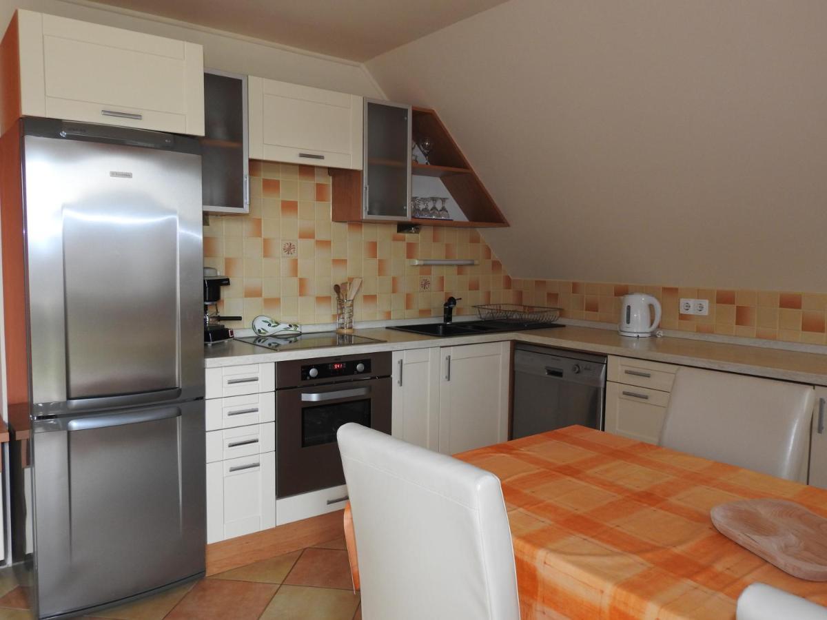 Petra Apartmanhaz Badacsonytomaj Luaran gambar