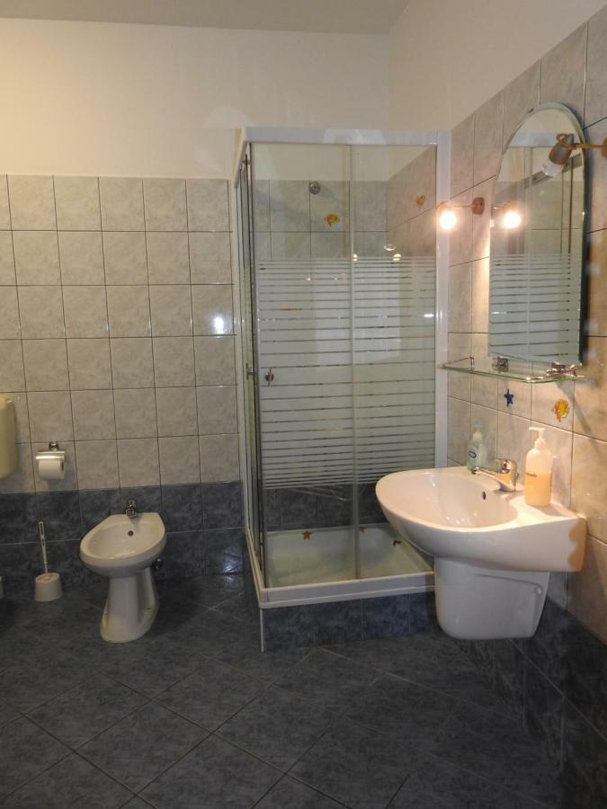 Petra Apartmanhaz Badacsonytomaj Luaran gambar