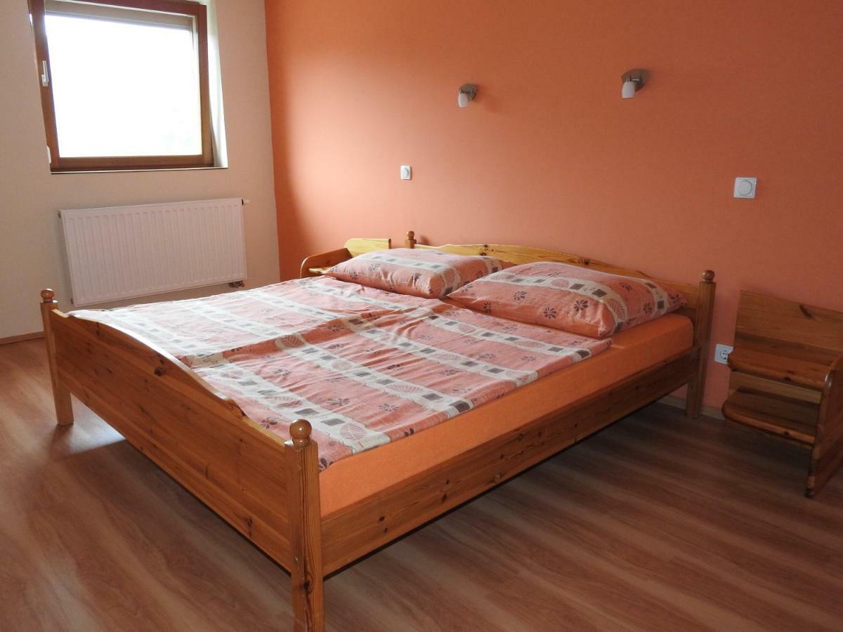 Petra Apartmanhaz Badacsonytomaj Luaran gambar