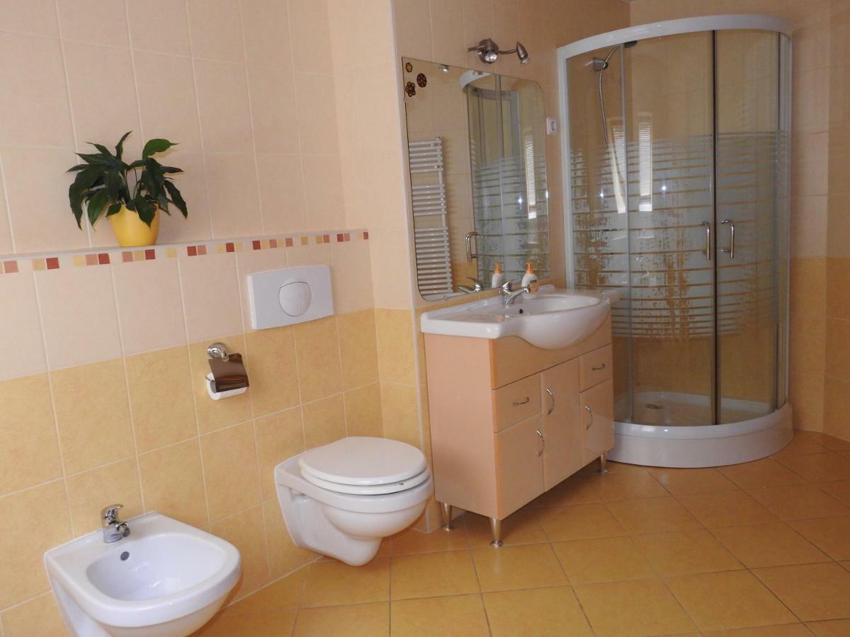 Petra Apartmanhaz Badacsonytomaj Luaran gambar